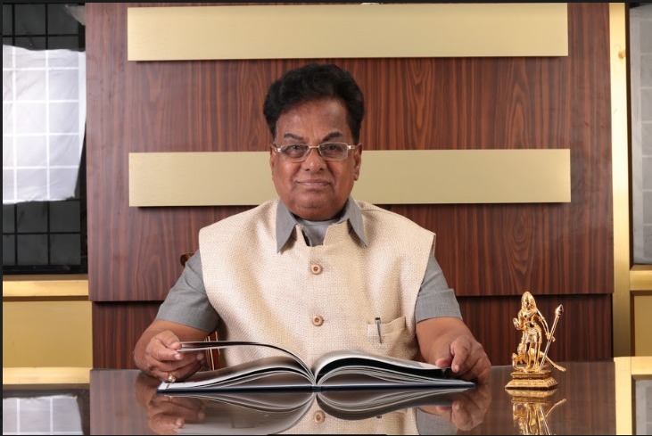 Committee Member